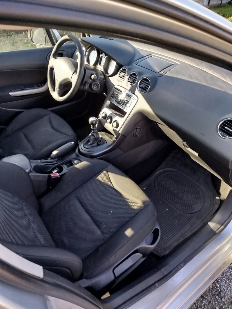 Peugeot 308 1.6 HDI, снимка 9 - Автомобили и джипове - 52429089
