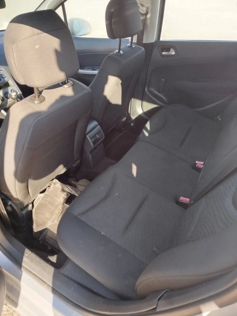 Peugeot 308 1.6 HDI, снимка 7 - Автомобили и джипове - 52429089