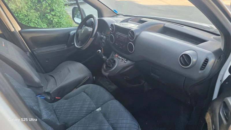 Peugeot Partner 1.6d, снимка 12 - Автомобили и джипове - 52869279