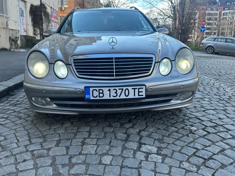 Mercedes-Benz E 320, снимка 3 - Автомобили и джипове - 53402593