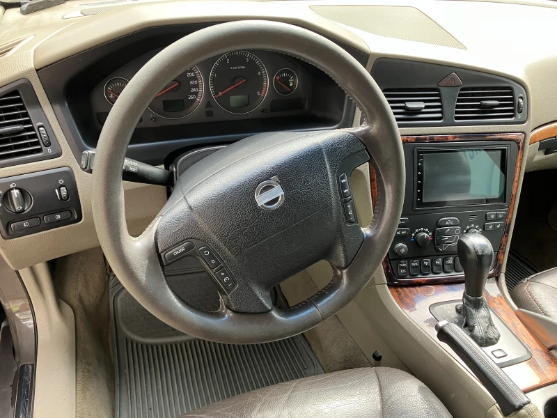 Volvo Xc70 T5, снимка 13 - Автомобили и джипове - 53500242