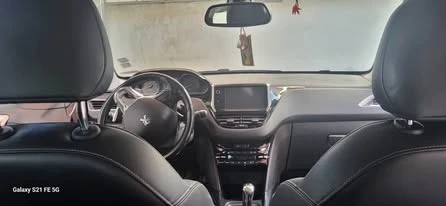 Peugeot 2008, снимка 6 - Автомобили и джипове - 53393747