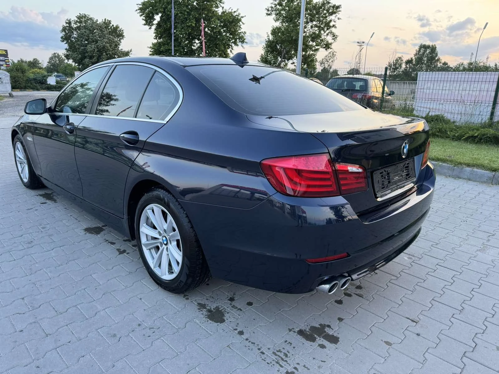 BMW 520 520d - изображение 5