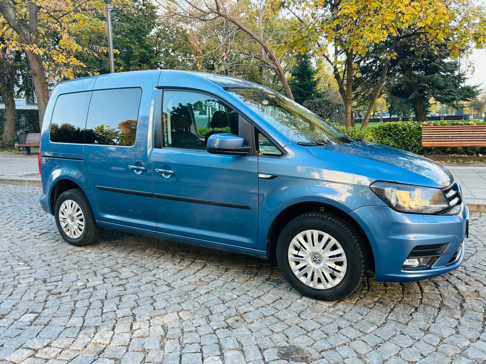 VW Caddy 1.4 i ТGI - изображение 5