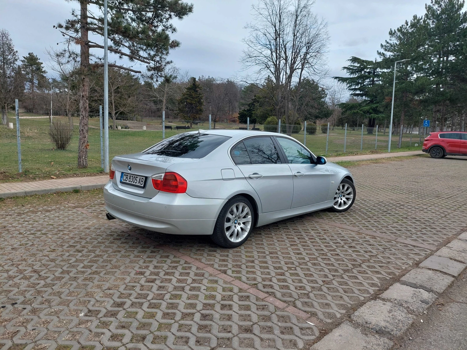 BMW 330 I + ГАЗ.ИНЖ BRC - изображение 2