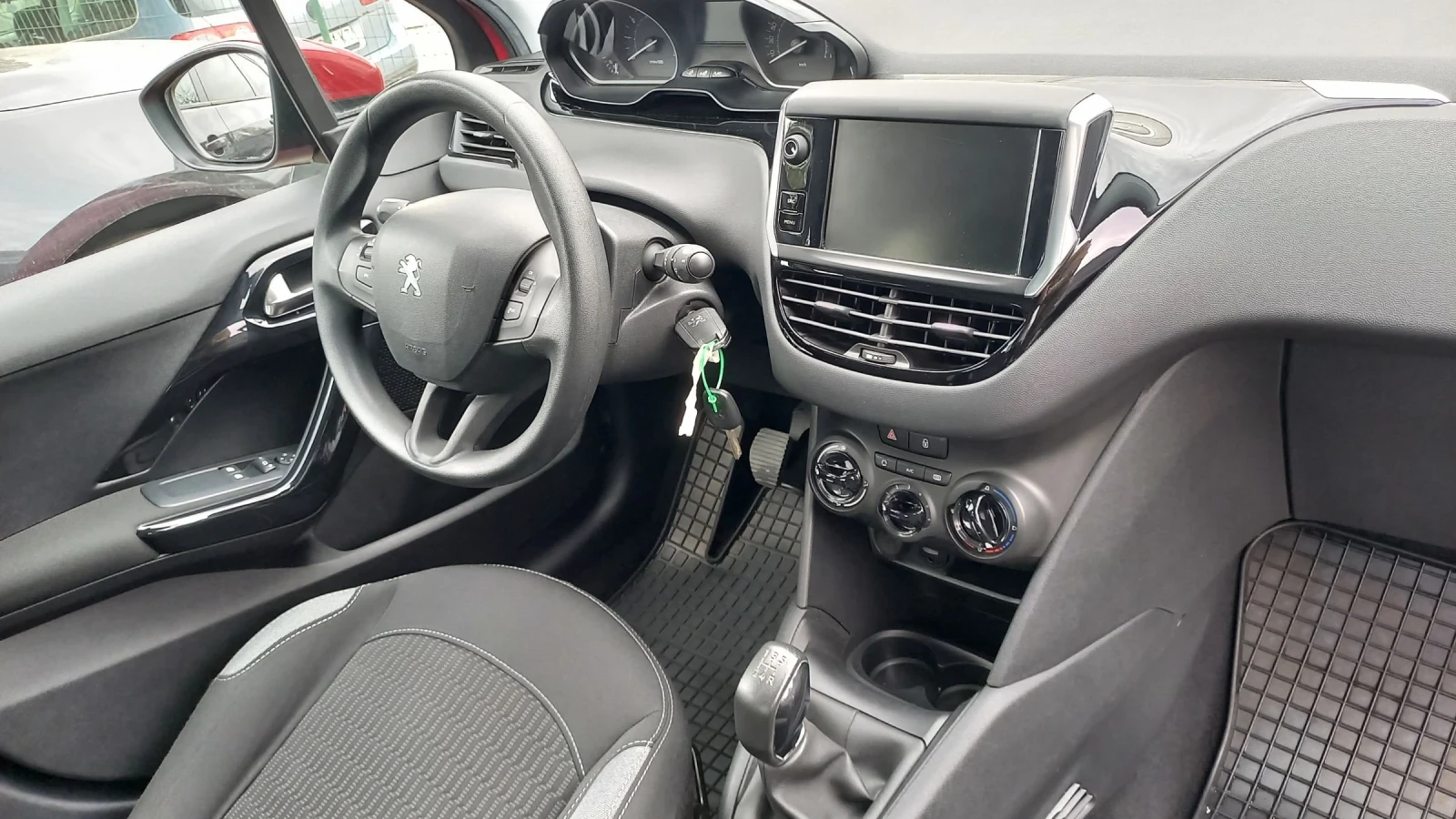 Peugeot 208 1, 0i 69.  | Mobile.bg   13