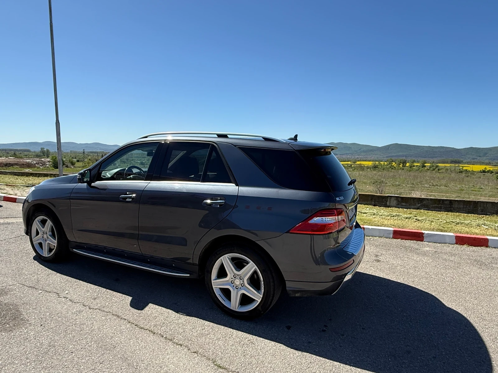 Mercedes-Benz ML 550  - изображение 4