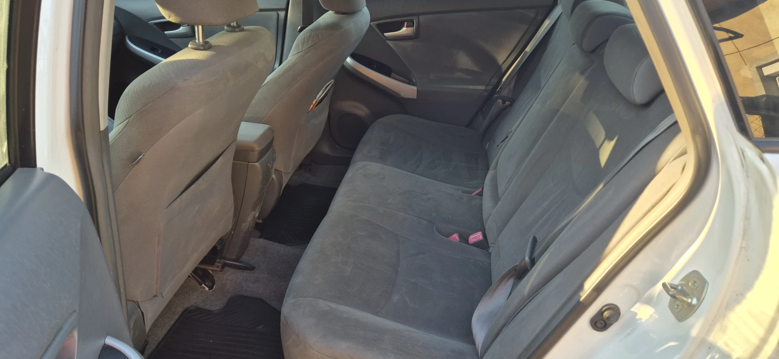 Toyota Prius  - изображение 6