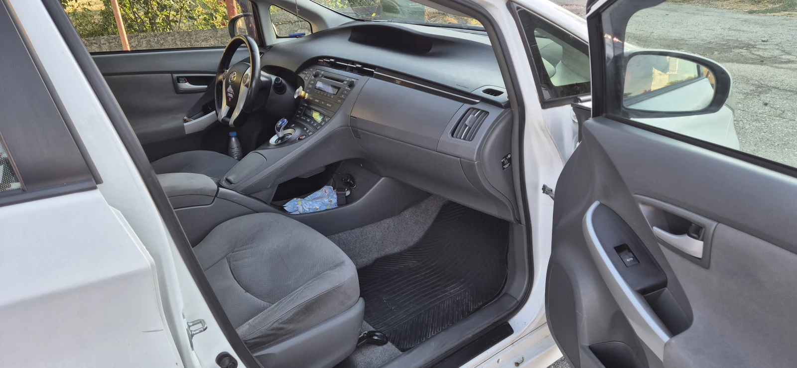 Toyota Prius | Mobile.bg   11