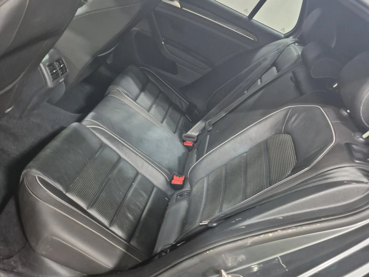 VW Golf R *  *    *   *  | Mobile.bg   12