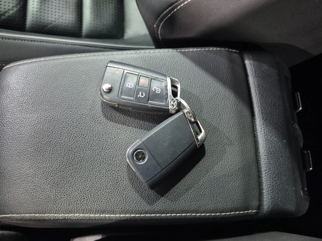 VW Golf R *  *    *   *  | Mobile.bg   13