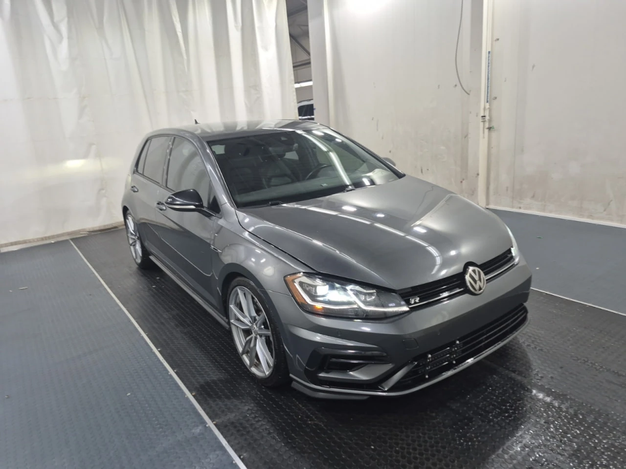 VW Golf R *  *    *   *  | Mobile.bg   2