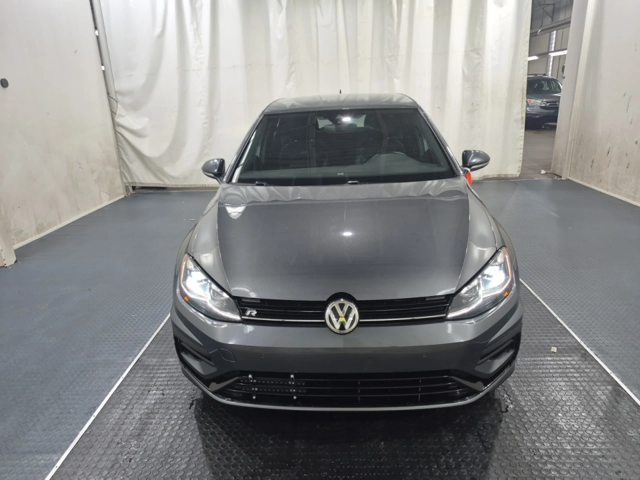 VW Golf R *  *    *   *  | Mobile.bg   3