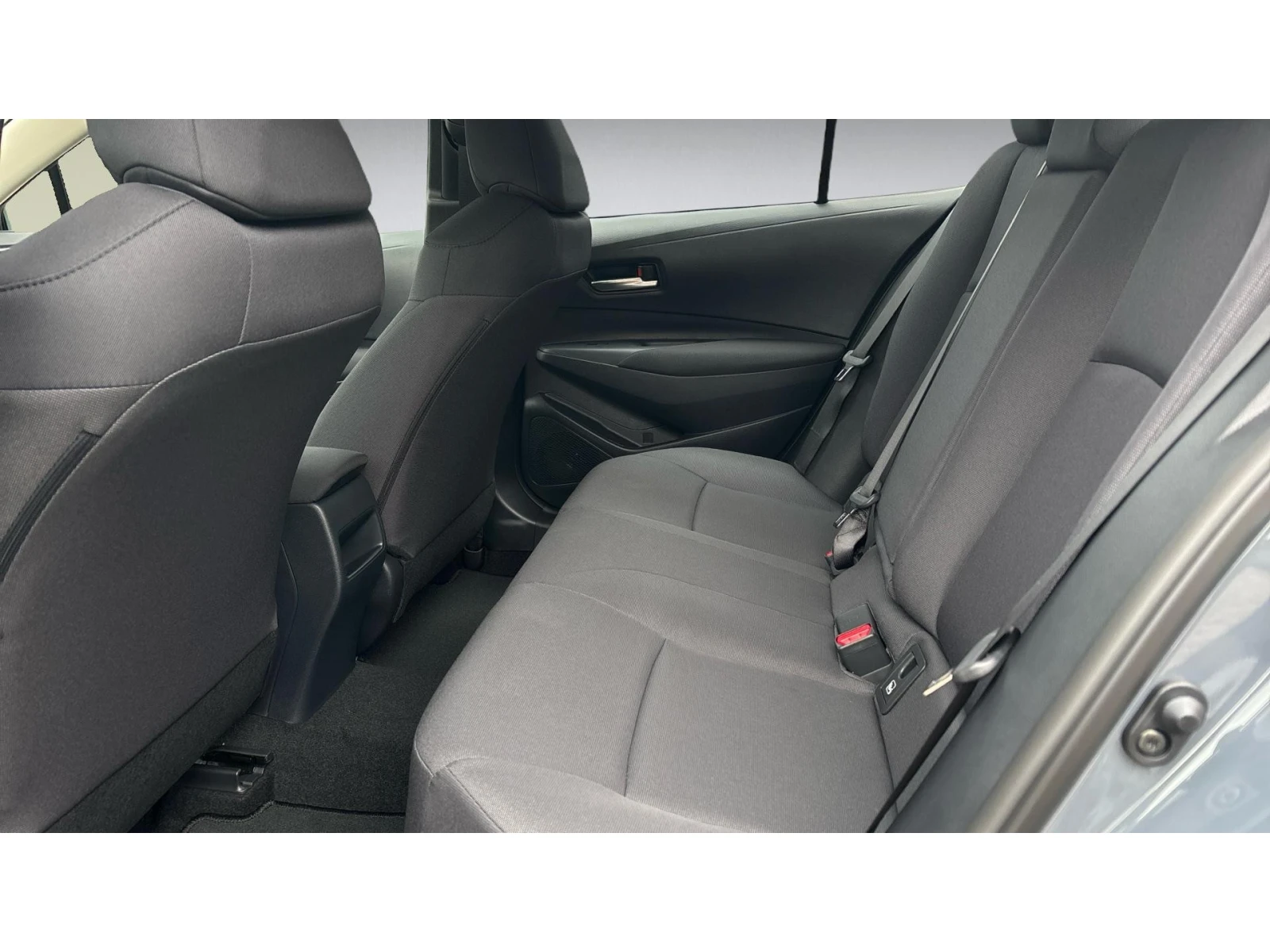 Toyota Corolla 1.5 ������ 123�� 6�� , ������� ������ �� 115   | Mobile.bg � ����������� 11