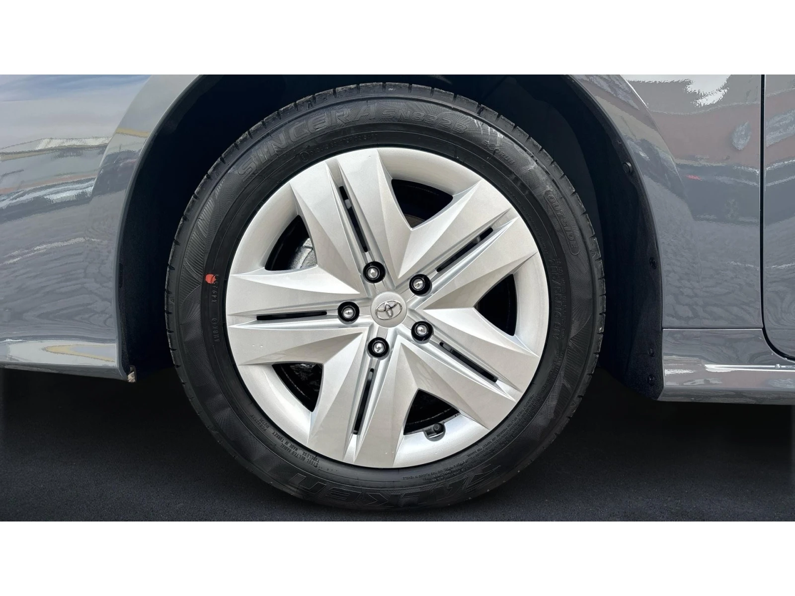 Toyota Corolla 1.5 ������ 123�� 6�� , ������� ������ �� 115   | Mobile.bg � ����������� 16