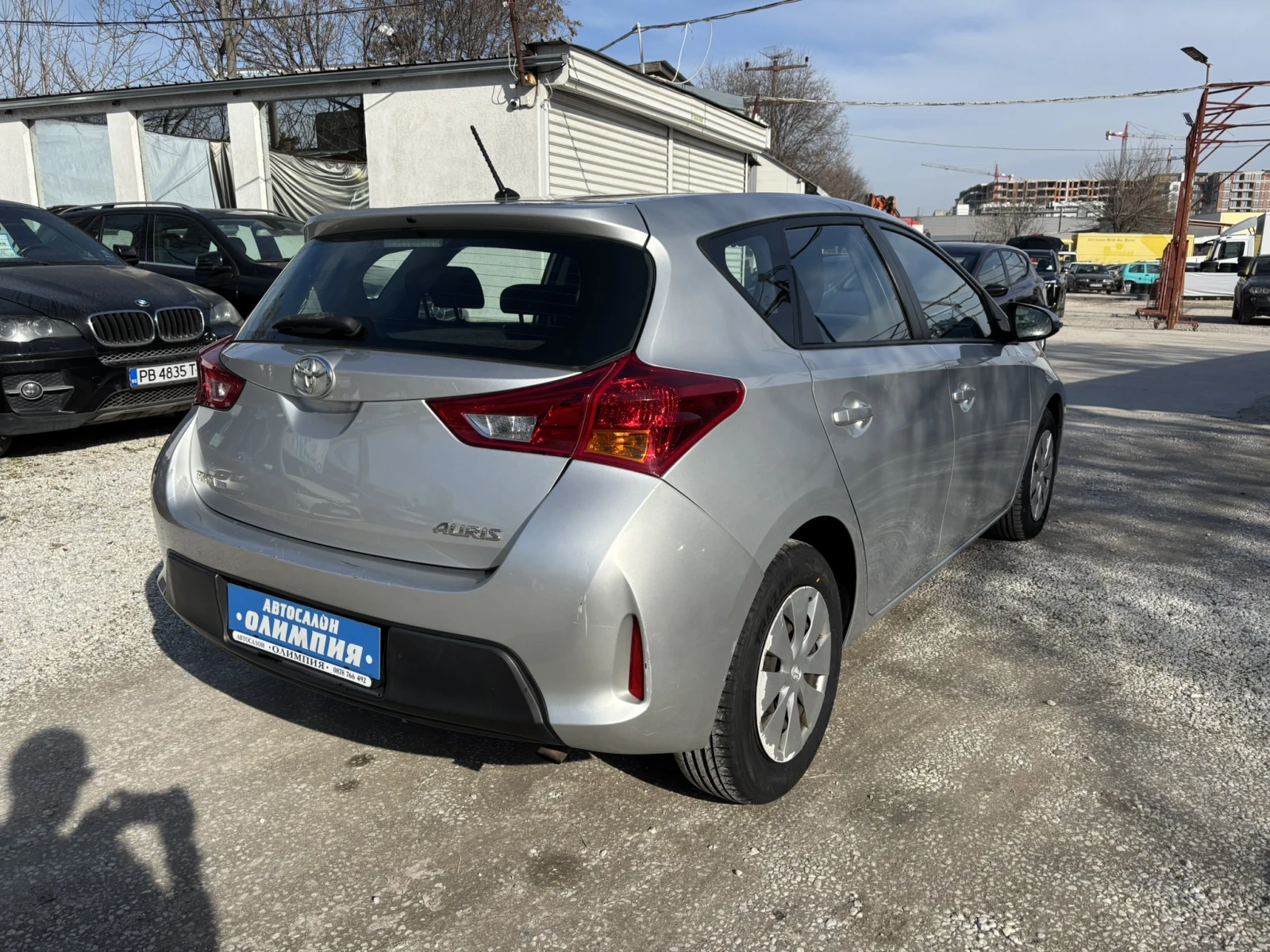 Toyota Auris 1.3 VVTi-100 к.с. - изображение 5