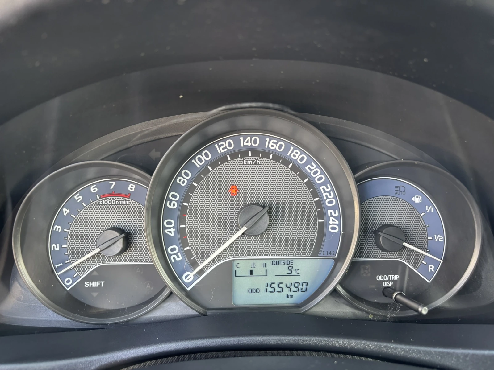 Toyota Auris 1.3 VVTi-100 к.с. - изображение 10