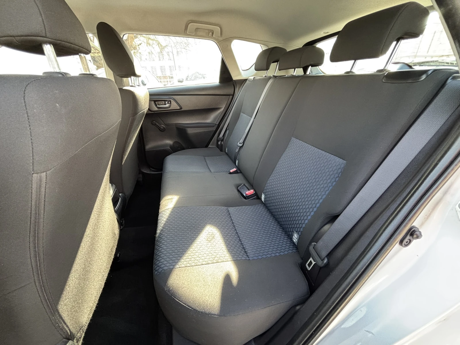 Toyota Auris 1.3 VVTi-100 �.�. | Mobile.bg � ����������� 11
