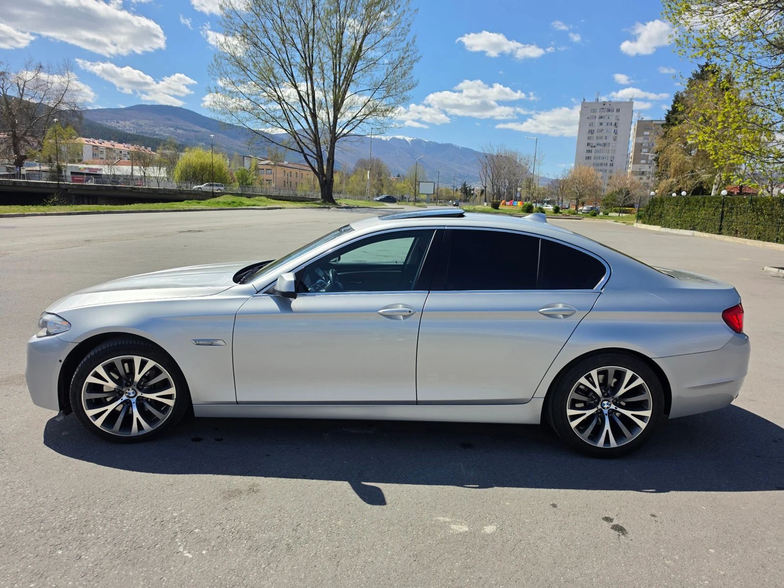 BMW 530 204к.с 360  СМЕНЕНИ ВЕРИГИ, снимка 5 - Автомобили и джипове - 53784019