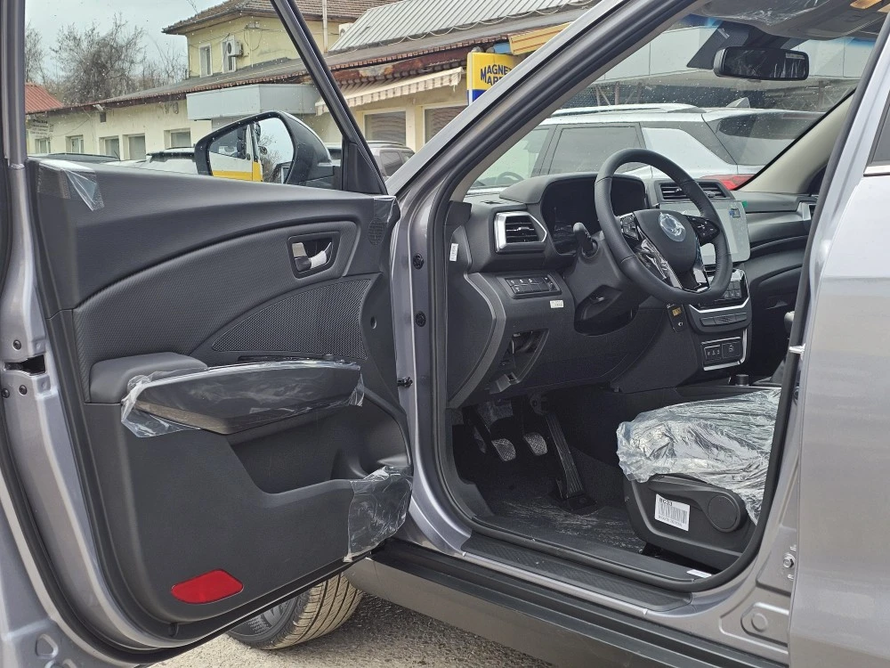 KGM Tivoli 1.5 GDI-Turbo НОВ, снимка 5 - Автомобили и джипове - 53934635