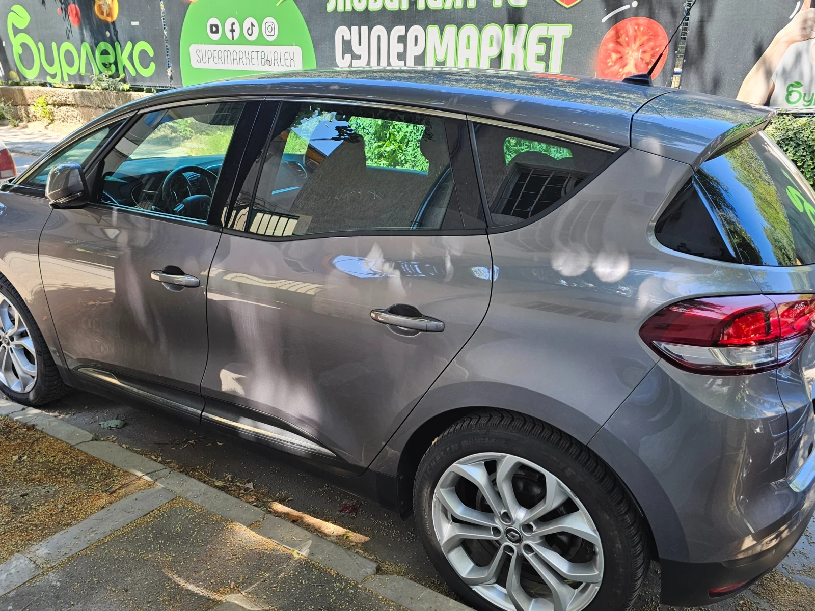 Renault Scenic 1750, снимка 4 - Автомобили и джипове - 54020041