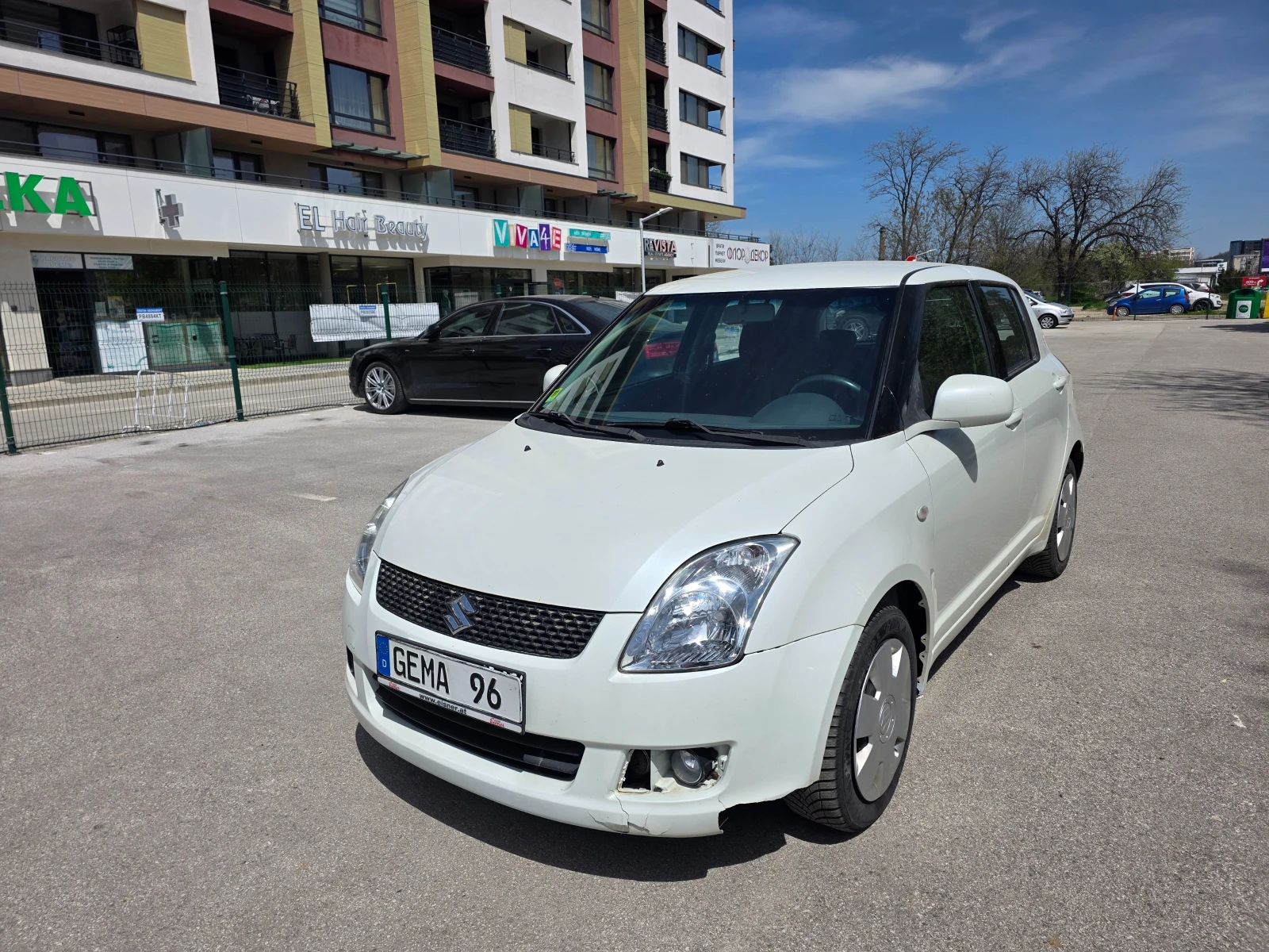 Suzuki Swift 1.3 4х4, снимка 3 - Автомобили и джипове - 54227739