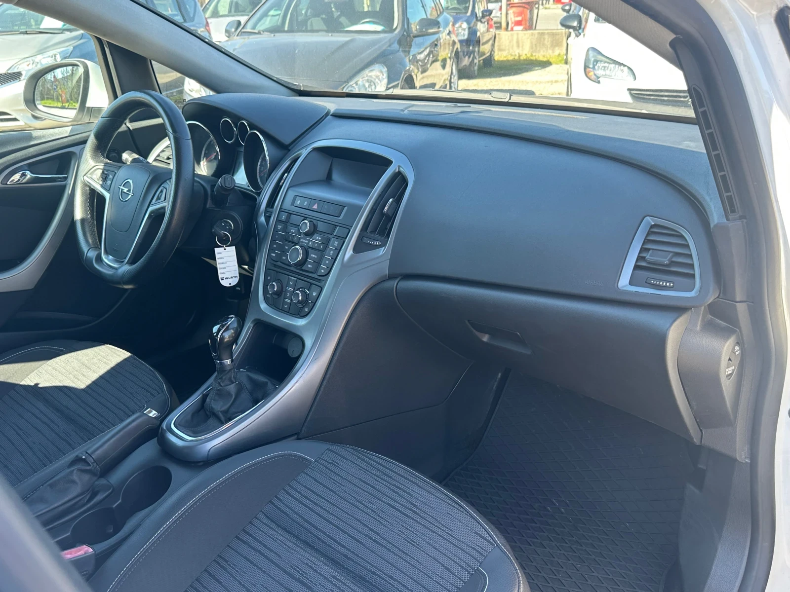 Opel Astra 1.7CDTI-110к.с-SPORT TOURER, снимка 15 - Автомобили и джипове - 54298424