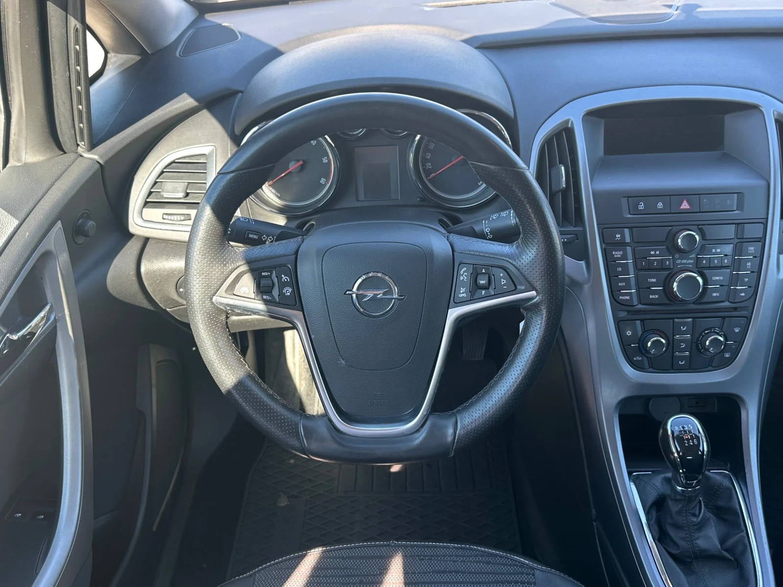 Opel Astra 1.7CDTI-110к.с-SPORT TOURER, снимка 9 - Автомобили и джипове - 54298424