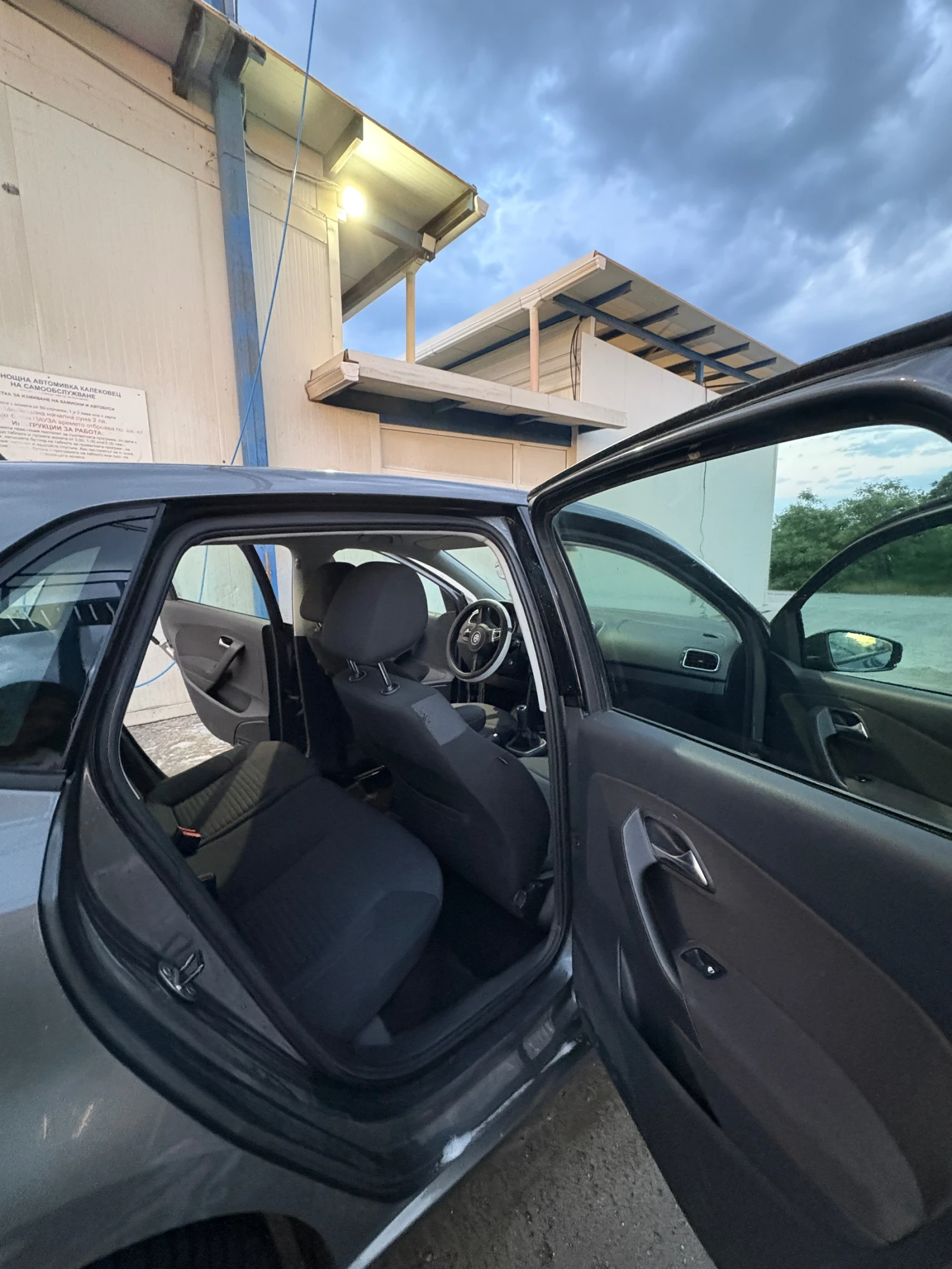 VW Polo, снимка 11 - Автомобили и джипове - 54740495