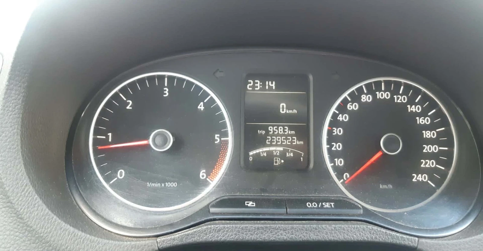 VW Polo, снимка 12 - Автомобили и джипове - 54740495
