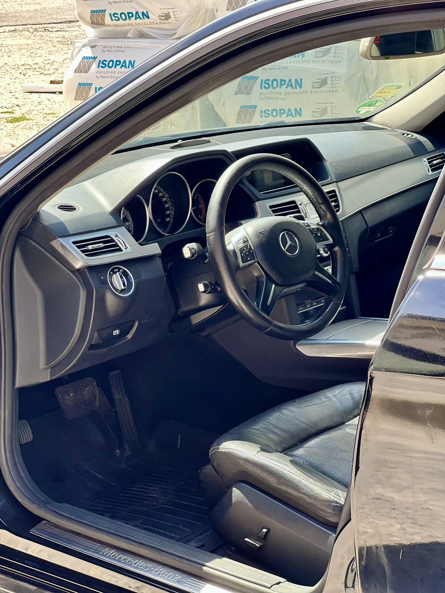 Mercedes-Benz E 200 CDI Avantgarde, снимка 10 - Автомобили и джипове - 54821625