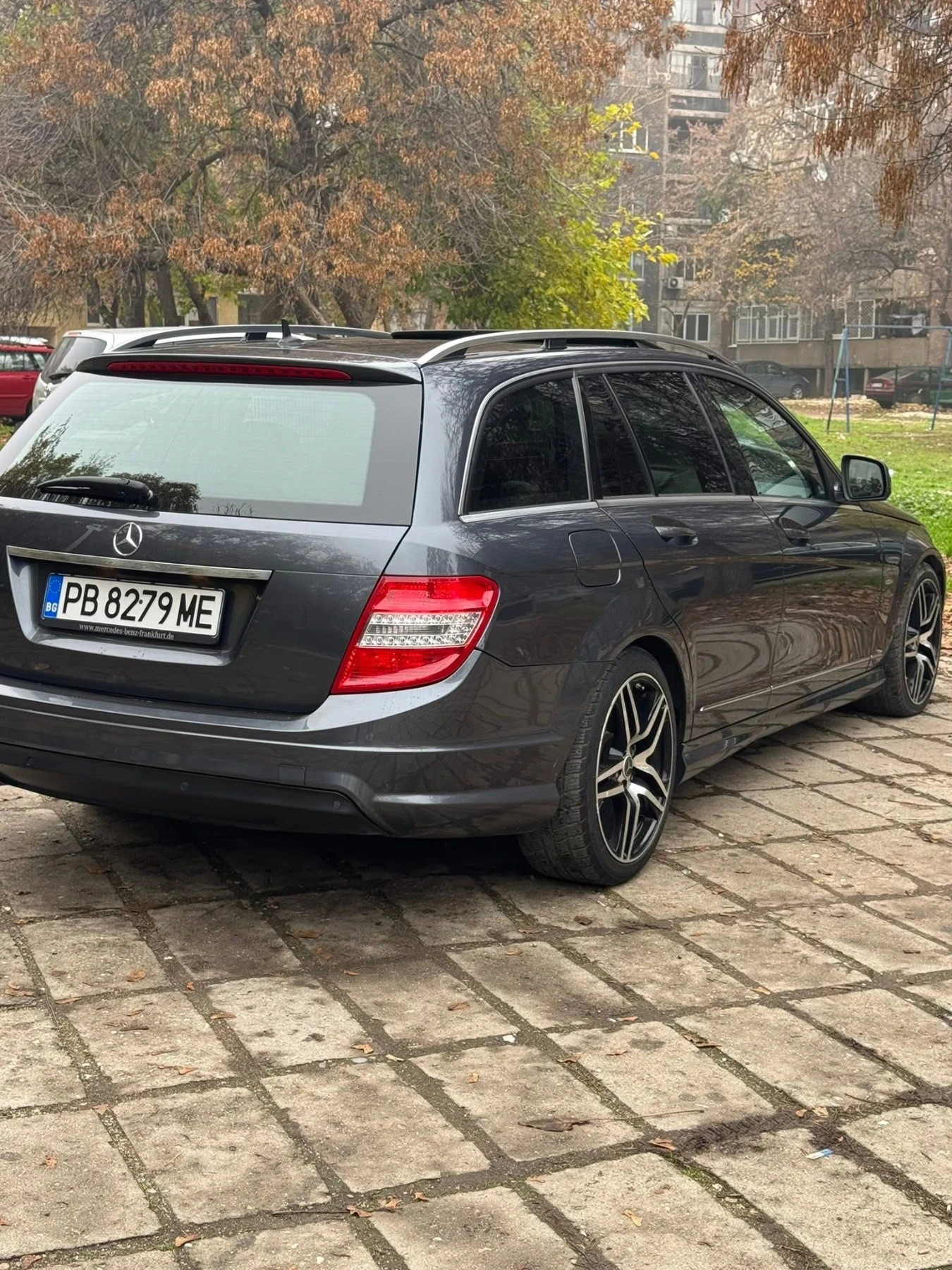 Mercedes-Benz C 220 Avangarde, снимка 4 - Автомобили и джипове - 55117798