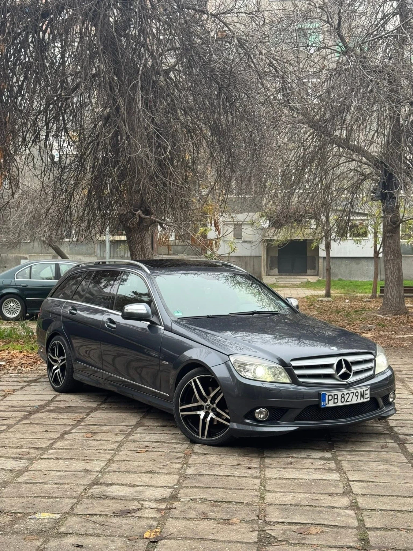 Mercedes-Benz C 220 Avangarde, снимка 2 - Автомобили и джипове - 55117798