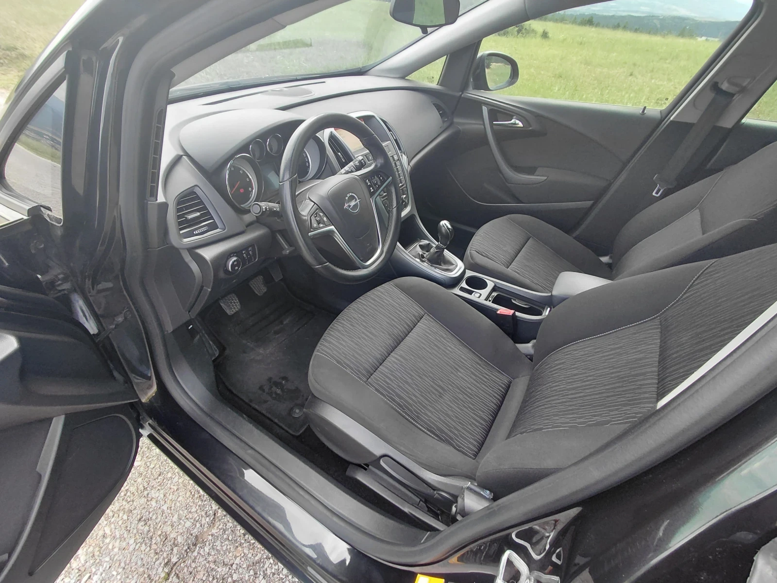 Opel Astra J 1.6 CDTI euro 6 нов внос ГЕРМАНИЯ, снимка 10 - Автомобили и джипове - 55138289