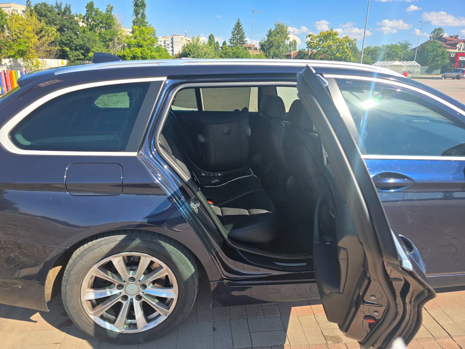 BMW 525 xdrive, снимка 11 - Автомобили и джипове - 55511554