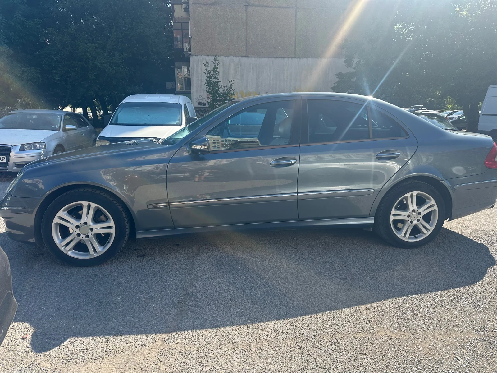 Mercedes-Benz E 280, снимка 4 - Автомобили и джипове - 55645138