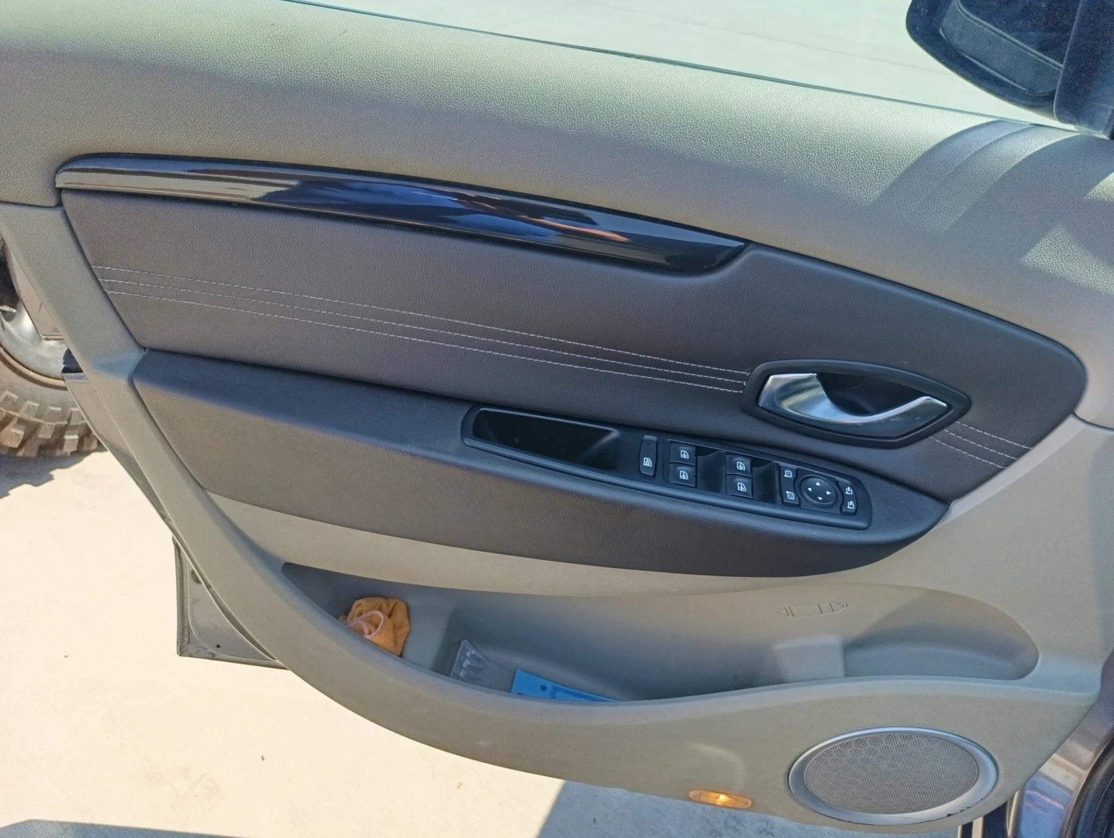 Renault Scenic X MOD, снимка 13 - Автомобили и джипове - 55775060
