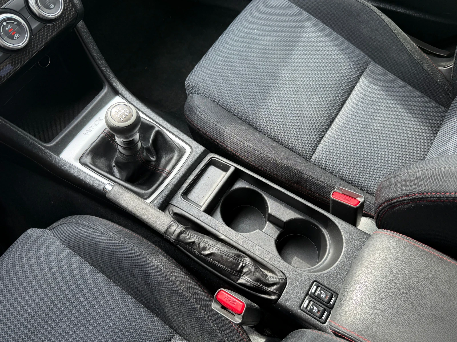 Subaru Impreza WRX* Ръчка* AWD* , снимка 16 - Автомобили и джипове - 56338165