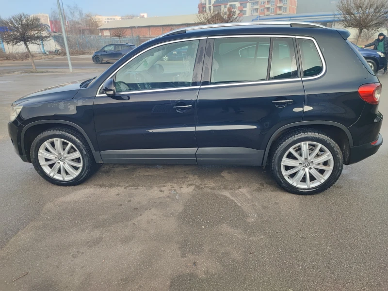 VW Tiguan, снимка 4 - Автомобили и джипове - 49036823