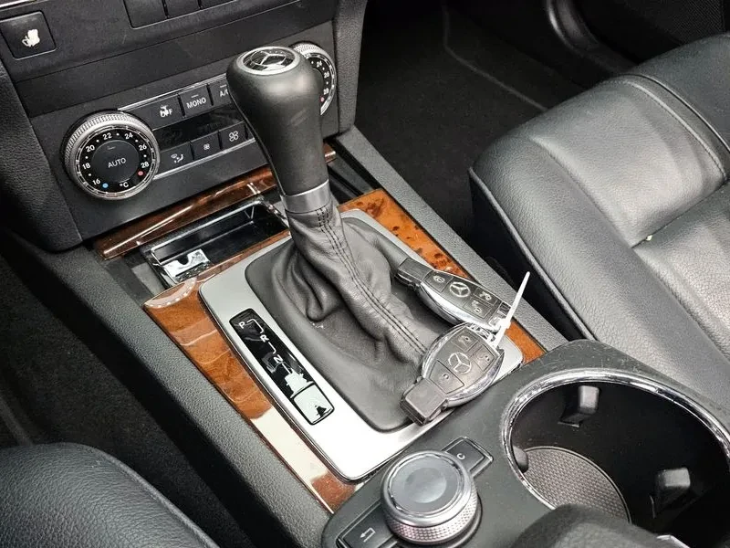 Mercedes-Benz GLK 220d CDI - изображение 9