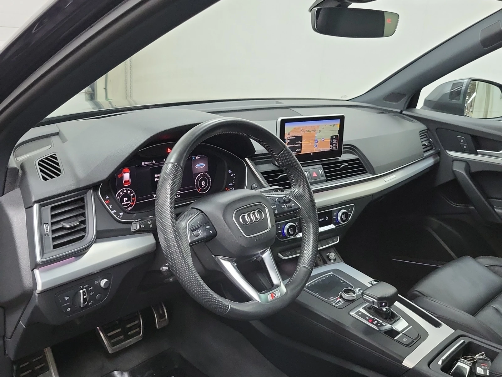 Audi Q5 TECHNIK Обдух* Bang&Olufsen* 360* Дистроник* Пано* - изображение 8