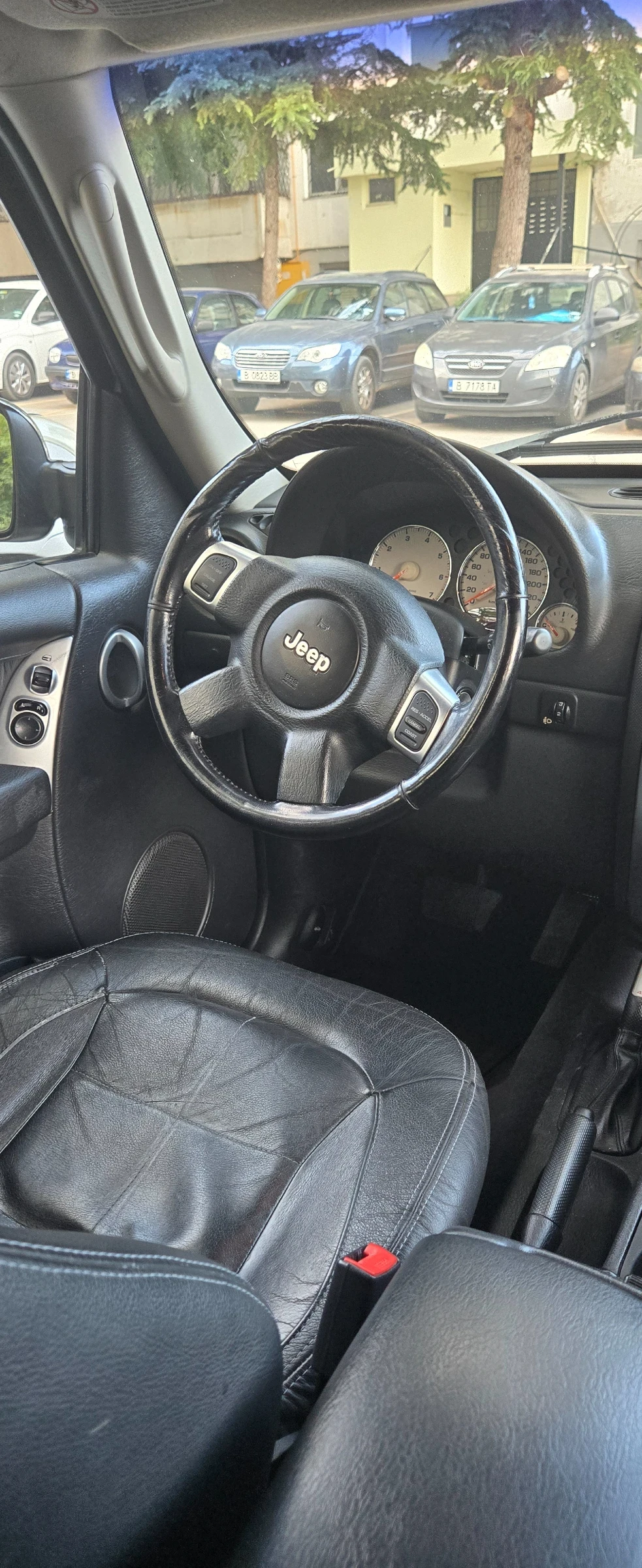 Jeep Cherokee Cherokee Limited  - изображение 6