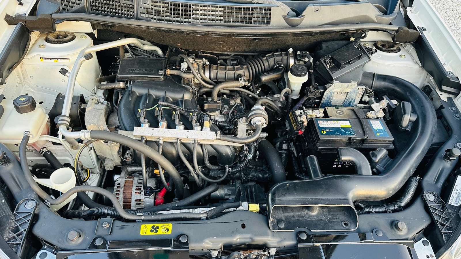 Nissan Qashqai 1.6i  5   - | Mobile.bg   12