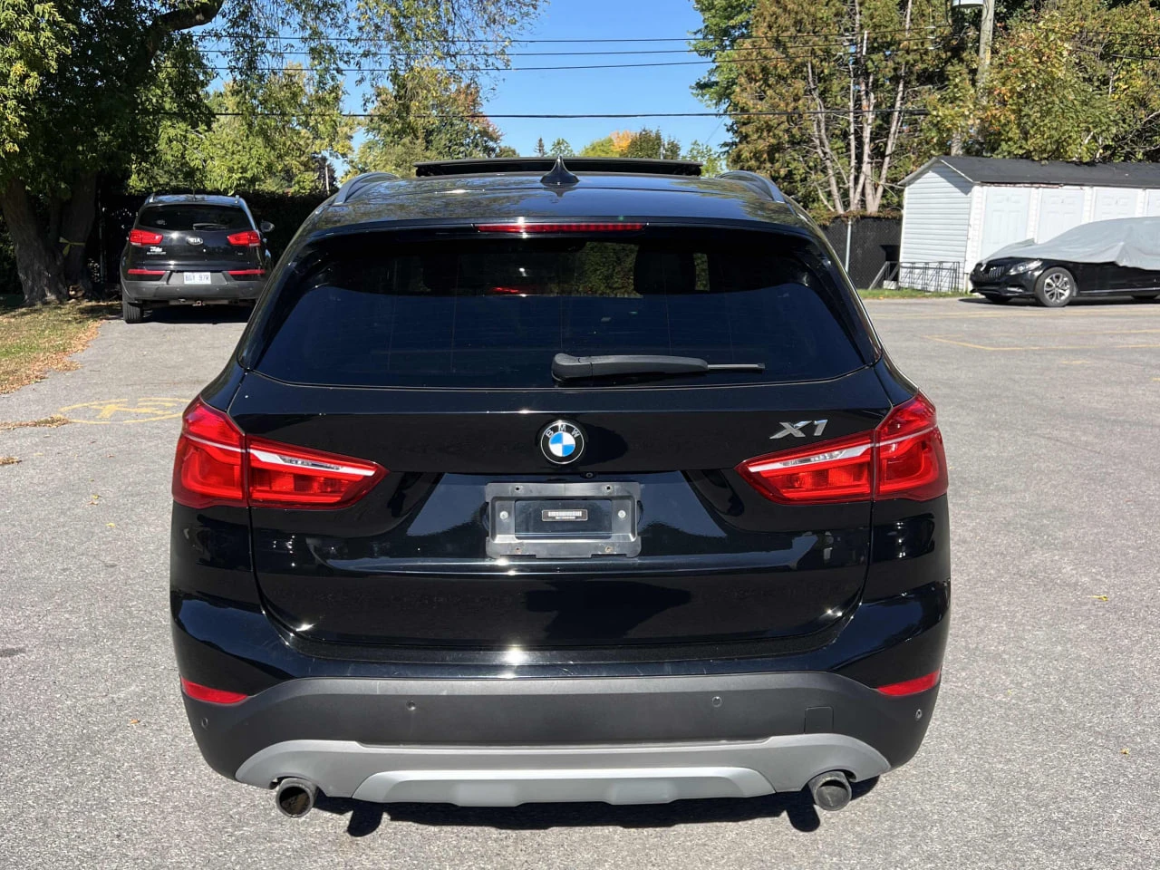 BMW X1 * АВТО КРЕДИТ* ЦЕНА ДО БГ * СЕРВИЗНА ИСТОРИЯ *  - изображение 3