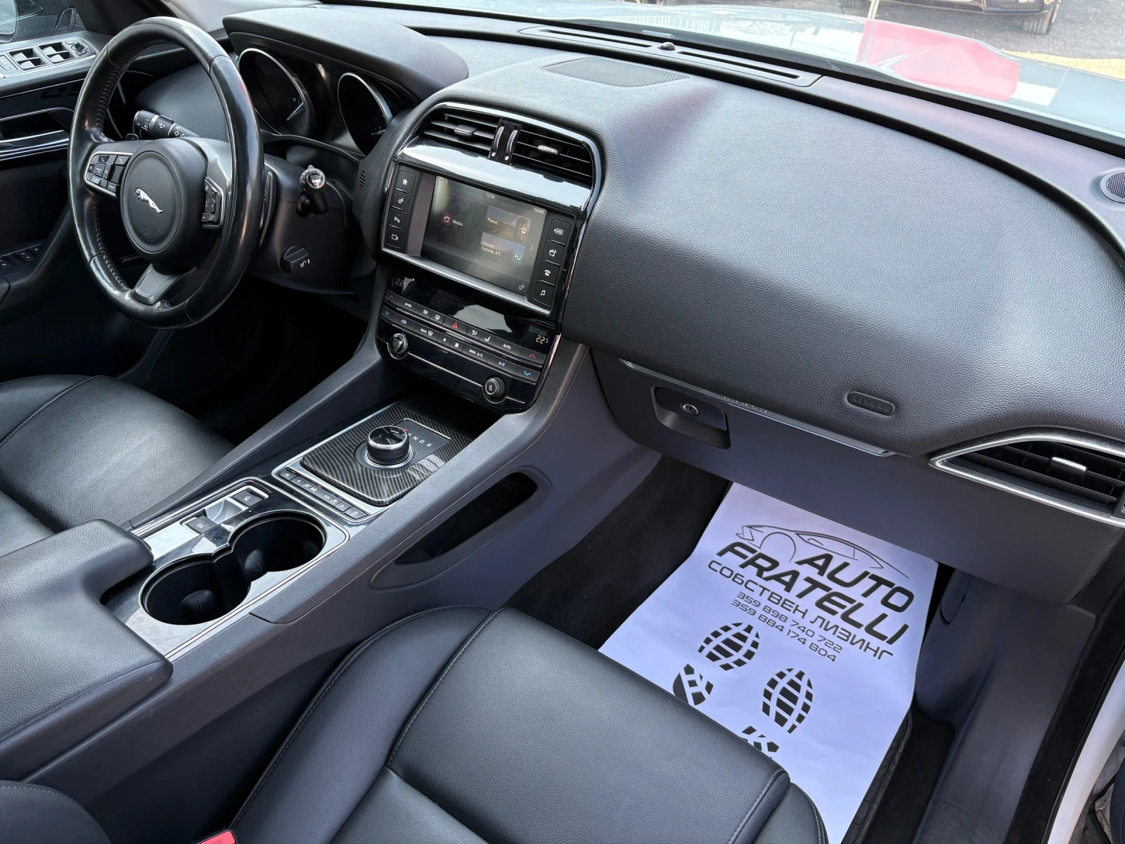 Jaguar F-PACE * 3.0* MERIDIAN* FULL* FULL* ЛИЗИНГ* , снимка 9 - Автомобили и джипове - 53894517