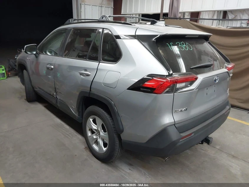 Toyota Rav4 2.5l Hybrid Xle, снимка 3 - Автомобили и джипове - 54222236