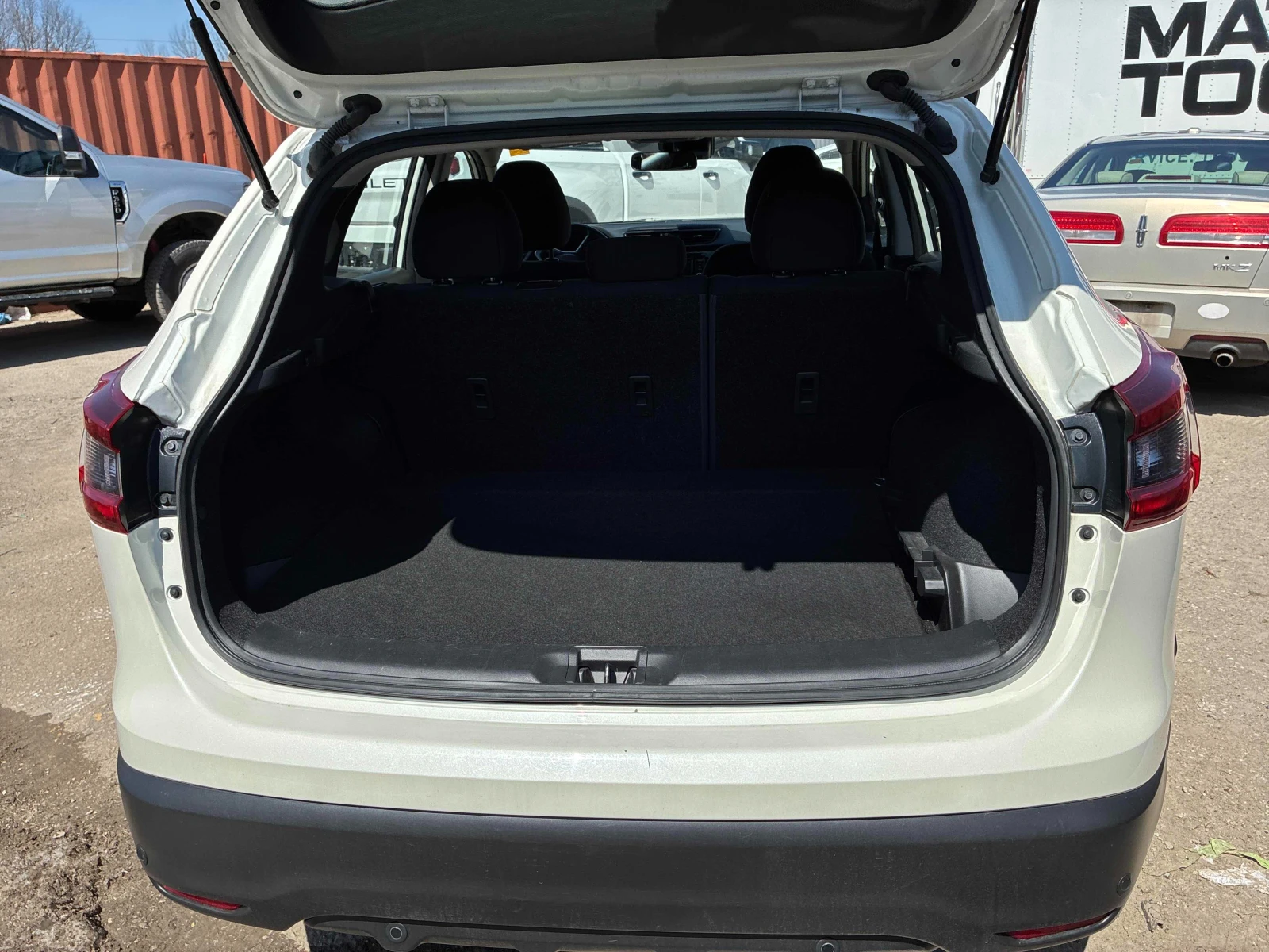 Nissan Qashqai AWD CVT * * CARFAX * * ���� ������ * *  | Mobile.bg � ����������� 15