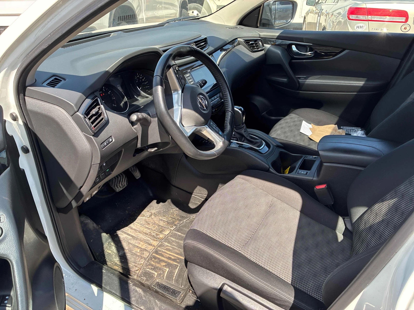Nissan Qashqai AWD CVT * * CARFAX * * ���� ������ * *  | Mobile.bg � ����������� 6