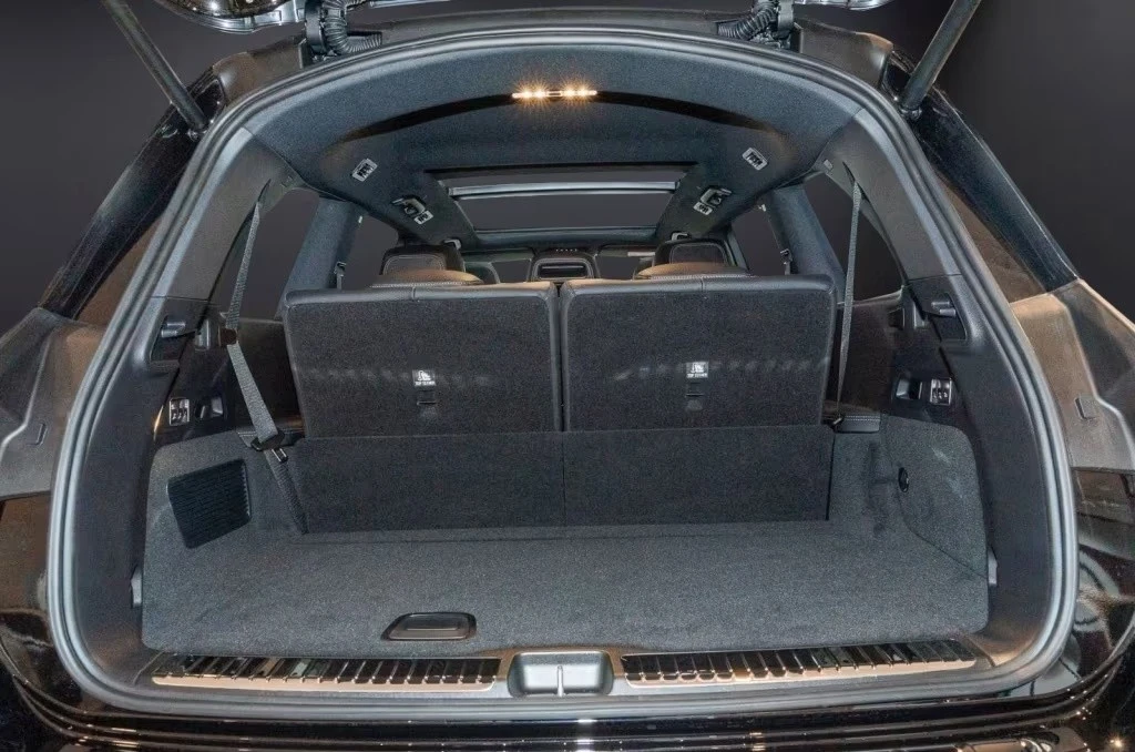 Mercedes-Benz GLS580 4-MATIC AMG AIRMATIC BURMESTER PANORAMA HEAD-UP, снимка 13 - Автомобили и джипове - 54402025
