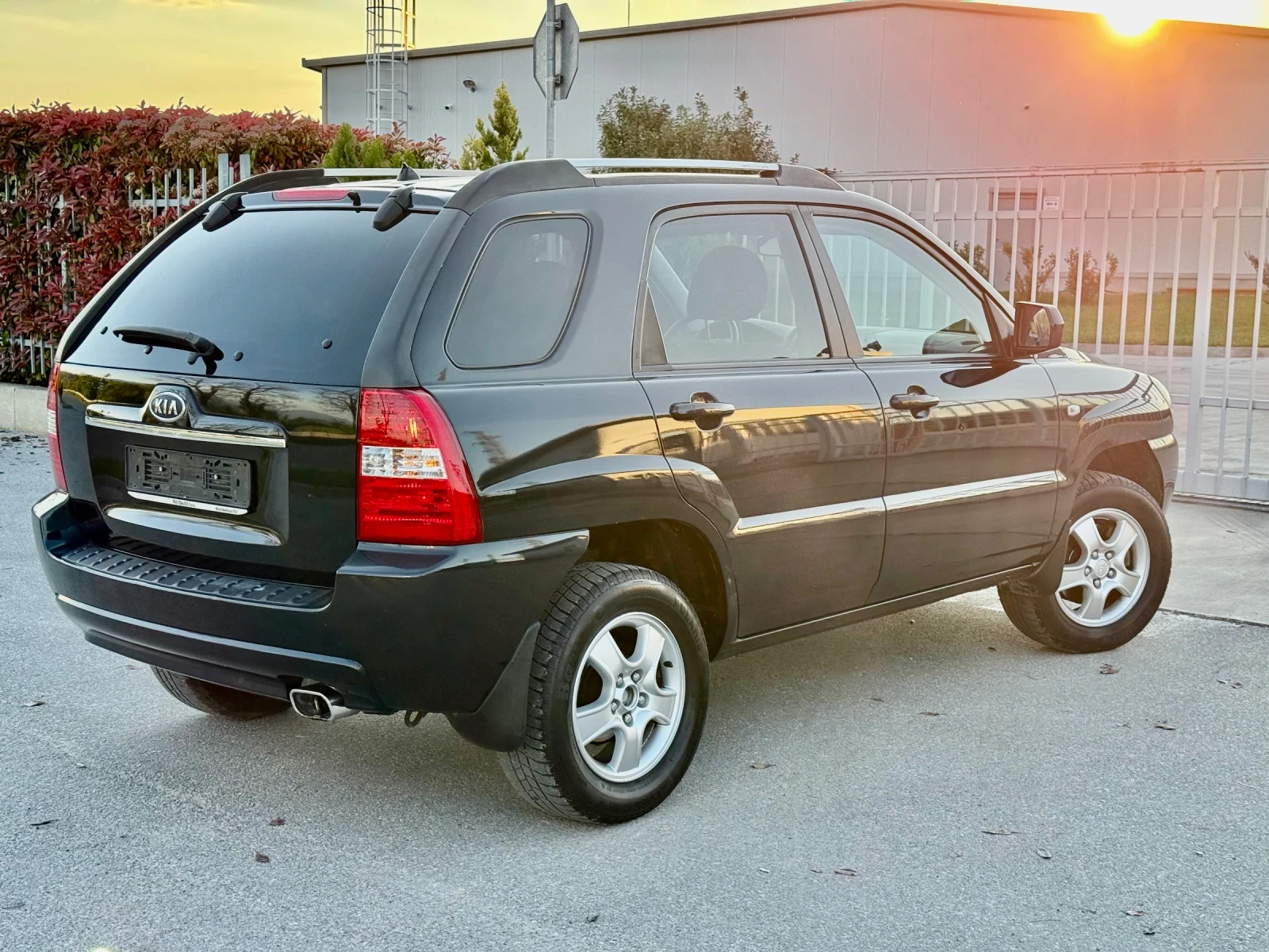 Kia Sportage 2.0i/ FACE/ ОТЛИЧНО/, снимка 8 - Автомобили и джипове - 54430338